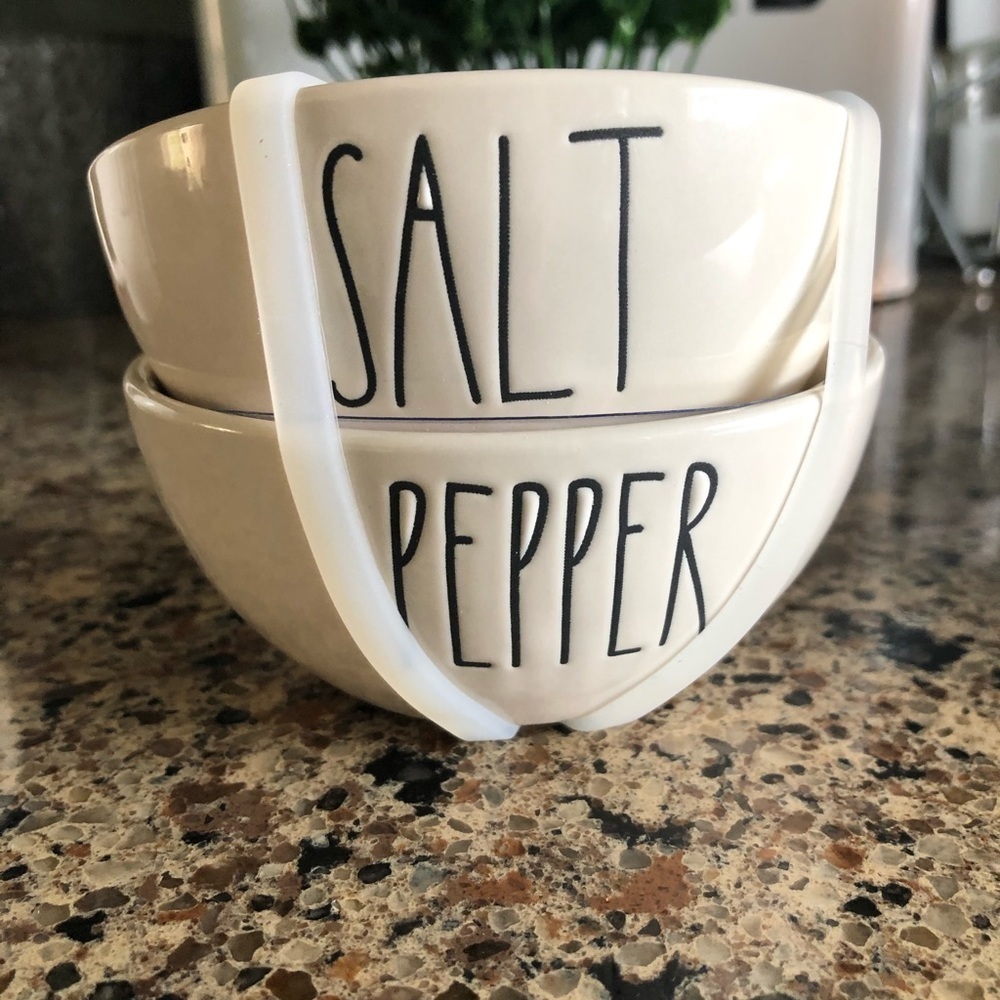 - Rae Dunn SALT/PEPPER DISH new